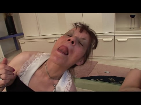 ❤️ Două bunicuțe și un bunic fac sex în trei ❌  at us ro.mrvideospornogratis.ru ❤